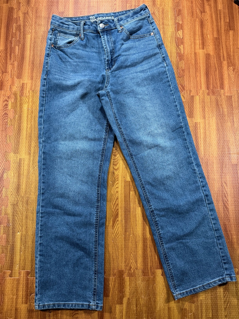 No Boundaries Women’s Dark Blue Straight Jeans